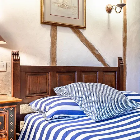 D'hote Domaine Robliniere Bed & Breakfast