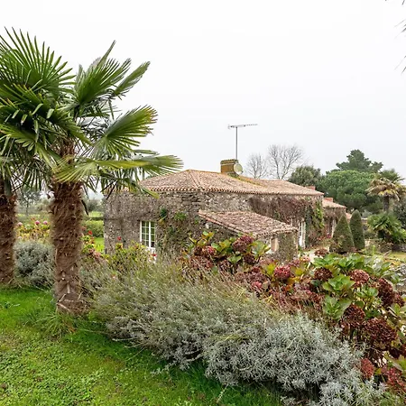 D'hote Domaine Robliniere 3*