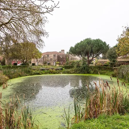 D'hote Domaine Robliniere Bed & Breakfast *